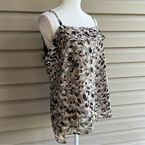 •CAbi• Tiered Off the Shoulder Blouse - Size Medium - Picture 5 of 11